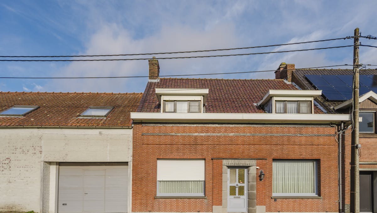 Te renoveren gezinswoning te koop Aalbeke/Kortrijk