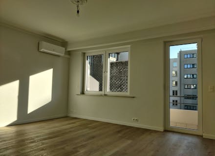 Renovated one bedroom flat for rent on Avenue Louise