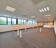 Instapklare kantoorruimte (218 m²) te huur