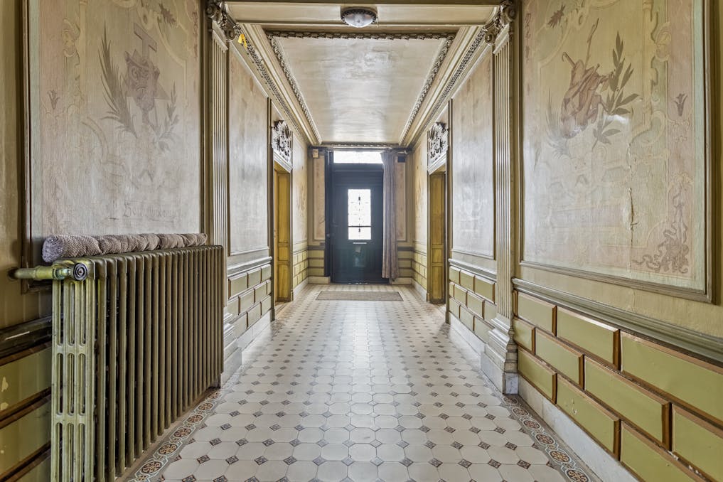 Karaktervol historisch pand in het centrum van Ardooie