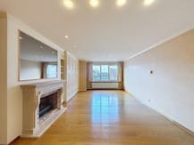 Instapklaar appartement met 3 slaapkamers en garagebox op de markt van Eeklo