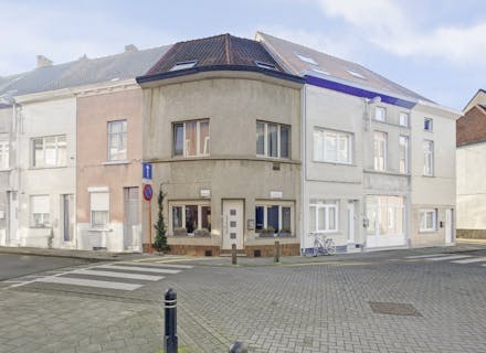 -VERKOCHT- Instapklaar huis met drie slaapkamers en tuin in Gent