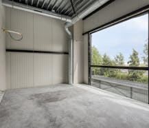 Nieuwbouwmagazijn van ca. 72 m² met kantoor in Wevelgem