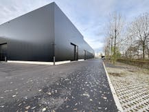 Nieuwbouwmagazijn van ca. 72 m² met kantoor in Wevelgem