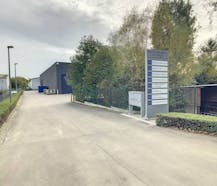 Magazijn van ca. 360m² nabij afrit Roeselare-Haven