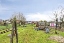 Woning met veel potentieel en ruime tuin in Brakel