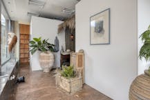 Te renoveren opbrengsteigendom met 3 appartementen en handelspand in Antwerpen