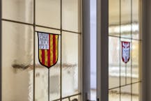 Te renoveren opbrengsteigendom met 3 appartementen en handelspand in Antwerpen