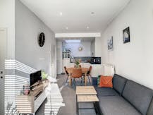 Moderne woning met zonnig terras in Poperinge