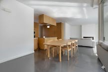 Lichtrijk appartement 'loftstijl' in hartje Brussel