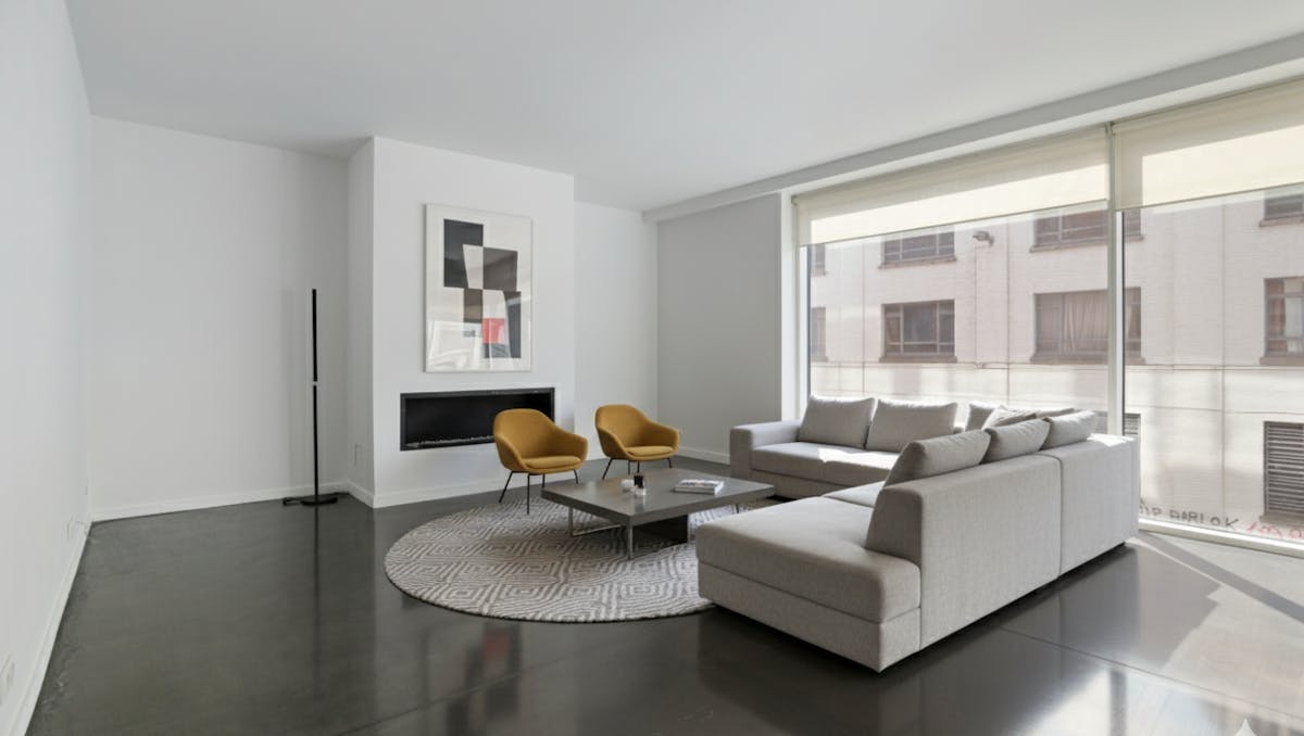 Lichtrijk appartement 'loftstijl' in hartje Brussel