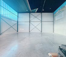 Magazijn (180 m²) te huur in Oostende