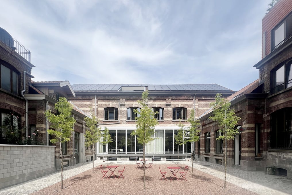 Office for sale - Meymo - renovation project - Tour & Taxis, Gare Maritime and Brussels city center. 