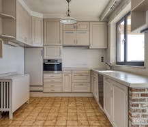 Uniek dakappartement met ruim terras te koop in Schoten