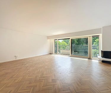 Appartement met 2 slaapkamers en terras te huur in Gent
