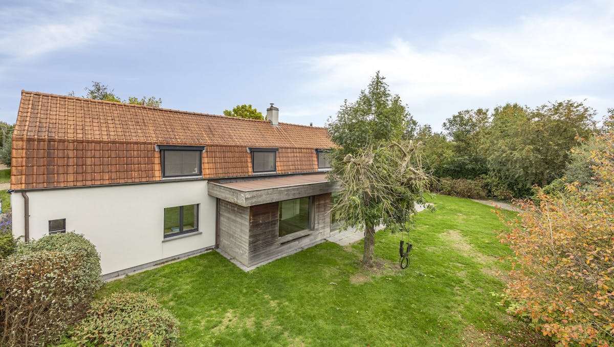 Vrijstaand huis met bijgebouw te Moerkerke (Damme)