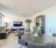 Hoekappartement met 2 slaapkamers en terras te Oostende