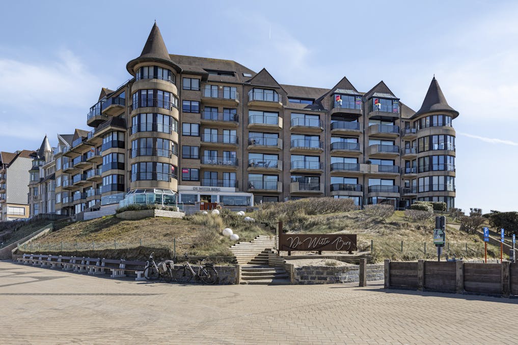 Garage box (17m²) for sale in the Witte Berg in De Panne.