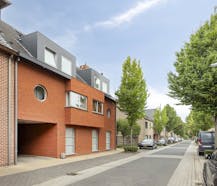 Centraal gelegen studio in Essen met staanplaats te koop!