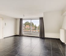 Centraal gelegen studio in Essen met staanplaats te koop!