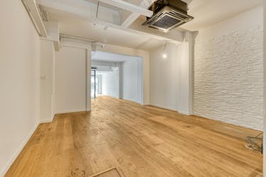 Commercieel pand (140m²) te koop op toplocatie in de Lippenslaan