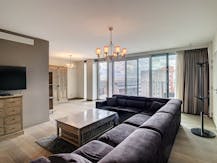 Luxe penthouse met twee terrassen en zicht op het Handelsdok