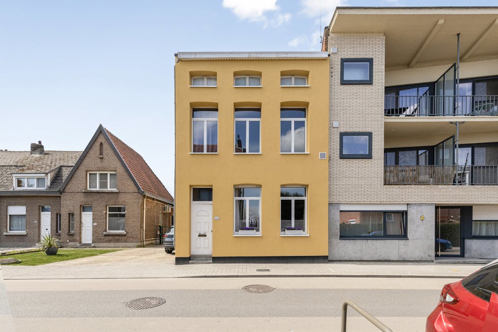 Gezellig huis met groot magazijn te koop in Mechelen