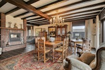 Gelijkvloers huis op ruim perceel te koop in Waregem