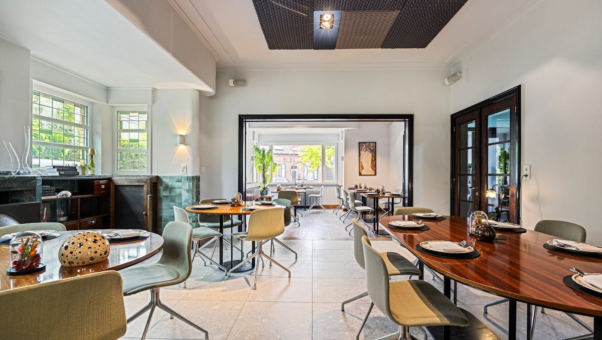 Prachtig restaurant met woonst in Stationsstraat in Aalter