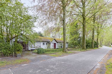 Vrijstaand huis langs De Linde / Puienbroeklaan te Sint-Kruis (Brugge)