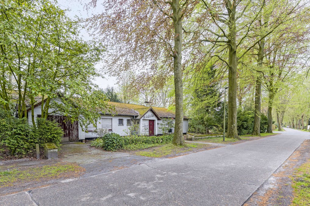 Vrijstaand huis langs De Linde / Puienbroeklaan te Sint-Kruis (Brugge)