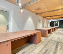 Toonzaal met prachtig ingerichte burelen in Oostnieuwkerke-Staden