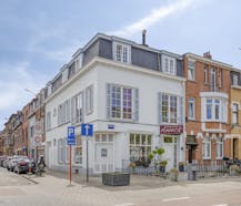 Karaktervolle driegevelwoning met commerciële ruimte in hartje Vilvoorde