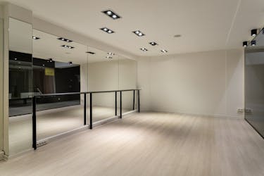 Handelspand van ca.54m² te koop in centrum Roeselare