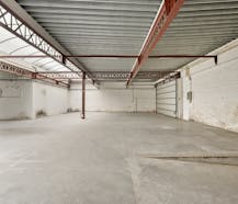 Bedrijfsgebouw te koop in Anzegem