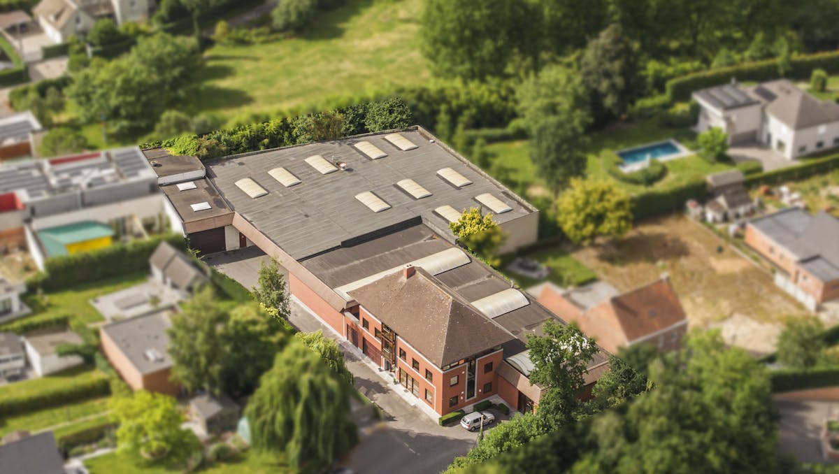 Bedrijfsgebouw te koop in Anzegem
