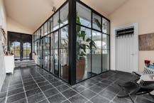 Luxueuze villa met zwembad en handelsruimte te Beverst