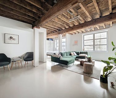 Beautiful unfurnished loft with courtyard in Brussels