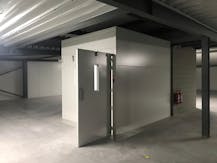 Opslagruimte van ca. 1.050 m² op drukke invalsweg in Ardooie