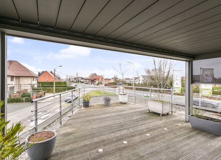 Appartement met uitzonderlijk terras langs de Oude Gentweg te Maldegem