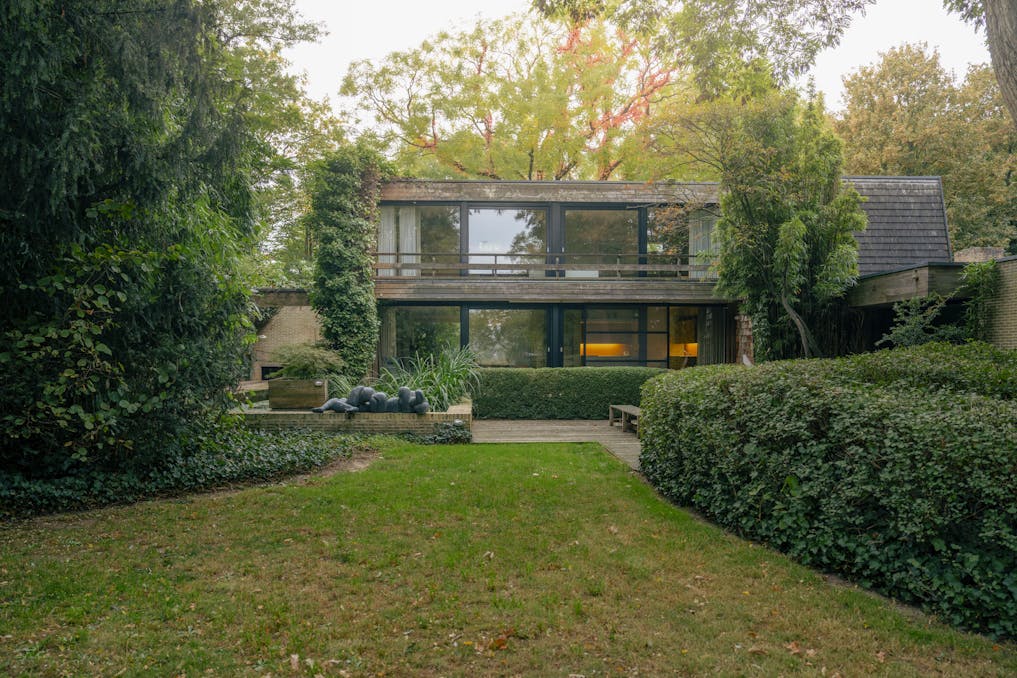 Fenomenale villa in een oase van groen te Meulebeke!