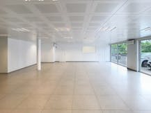 Instapklaar handelspand van ca. 183m² te koop in Roeselare