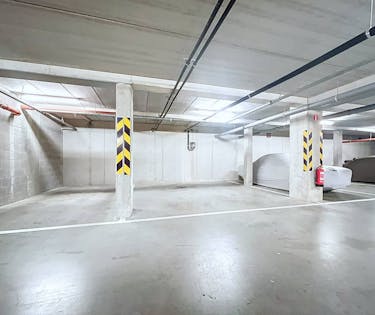 Autostaanplaats te huur in ondergrondse garage te Heide