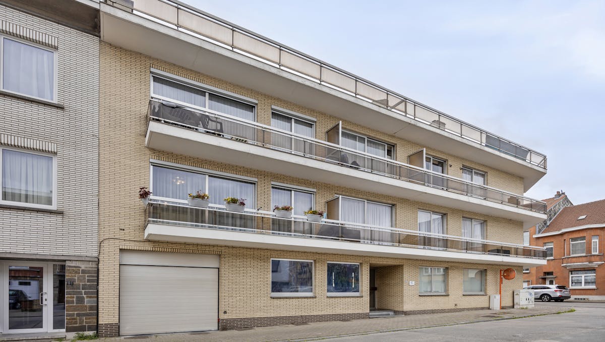 Cozy and ready-to-move-in apartment with 2 rooms, 2 terraces and parking in the center of Strombeek-Bever