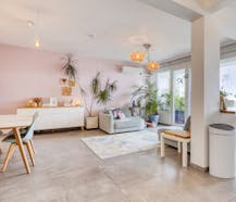 Gerenoveerd appartement met 2 slaapkamers en terras te koop in Antwerpen