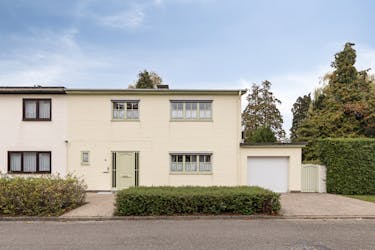 Halfopen woning met 4 slpk en mooie tuin te koop in Kapellen