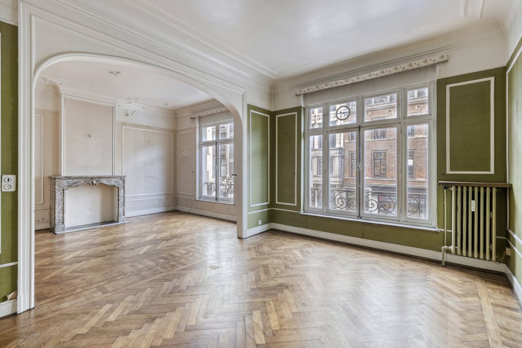 Elegant appt 2 slpk met terras, centrum Dansaert