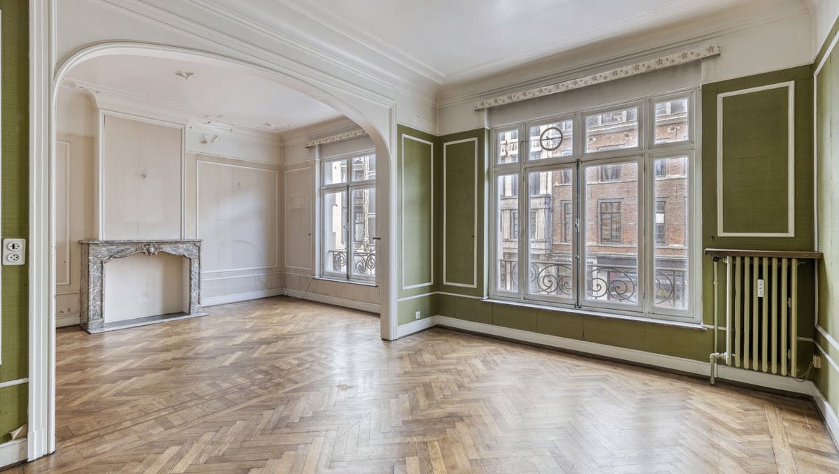 Elegant appt 2 slpk met terras, centrum Dansaert