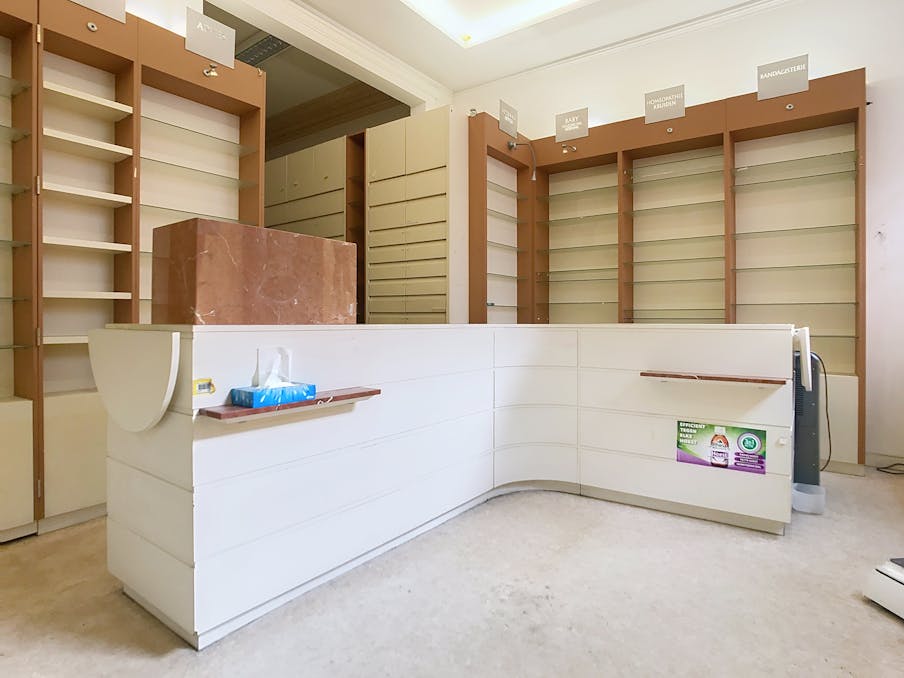 Handelspand met woning te koop in Borgerhout