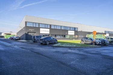 Bedrijfsgebouw te huur in Deerlijk